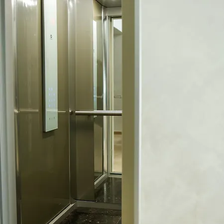 Deluxe Astoria * Navodari